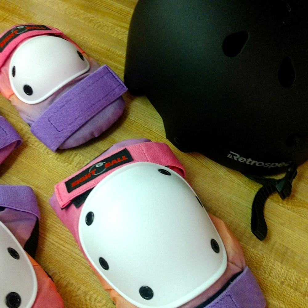 Knee pads, wrist guard, elbow guard and helmut